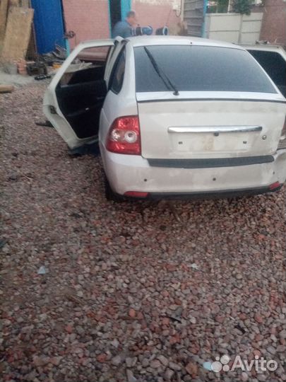 LADA priora хэтчбек на разбор