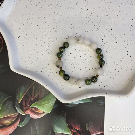 Браслет из разных натуральный камней