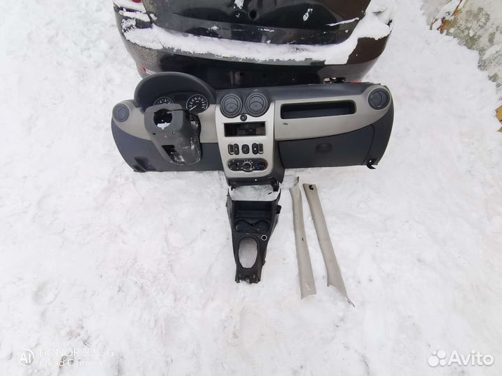 Панель торпедо рено логан 1 2012