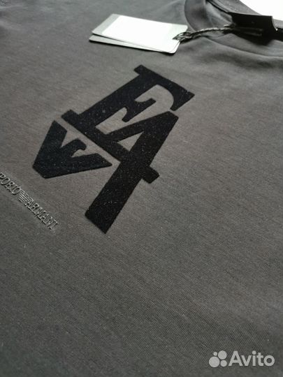 Футболка мужская EA7