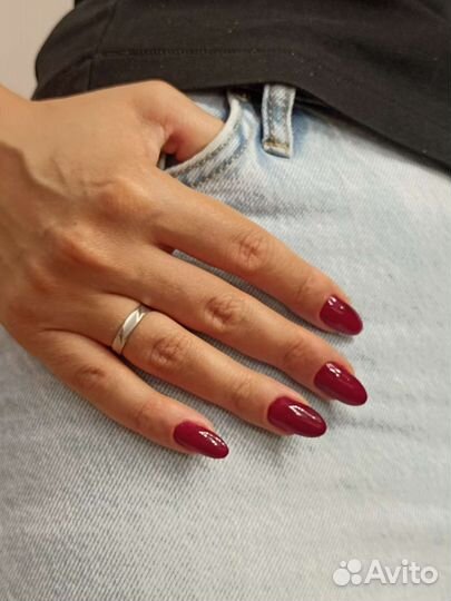 Маникюр и педикюр