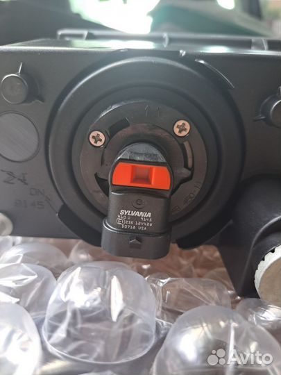 Фара противотуманная Cadillac Escalade