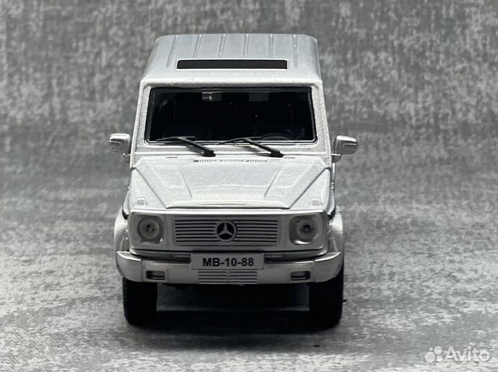 Модель mercedes g 500 silver 1/43 cararama