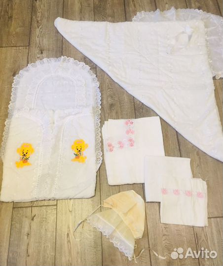 Комплект на выписку весна