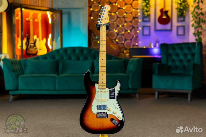 Fender Player Plus Stratocaster HSS MN 3-CS