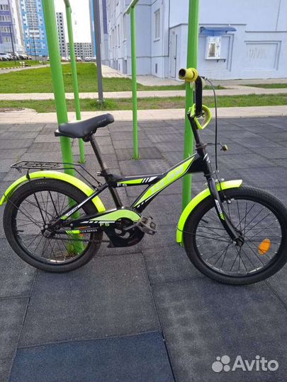 Детский велосипед 18 дюймов колеса. Успей купить