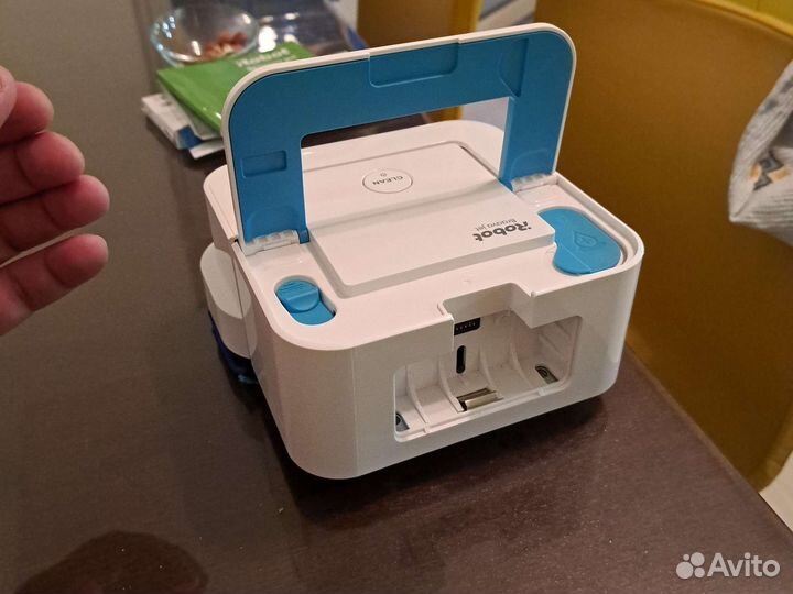 Робот пылесос