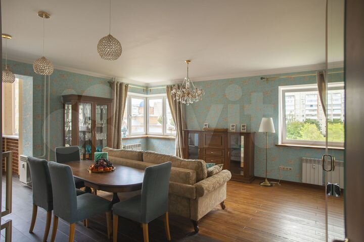 2-к. квартира, 64 м², 6/7 эт.