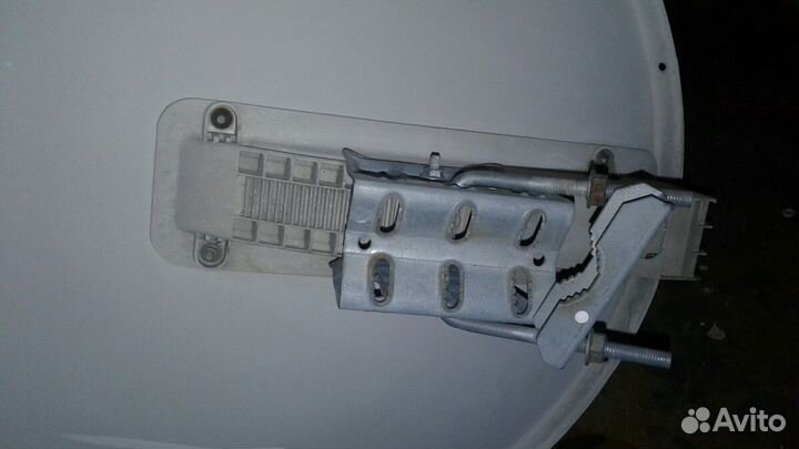 Спутниковая тарелка