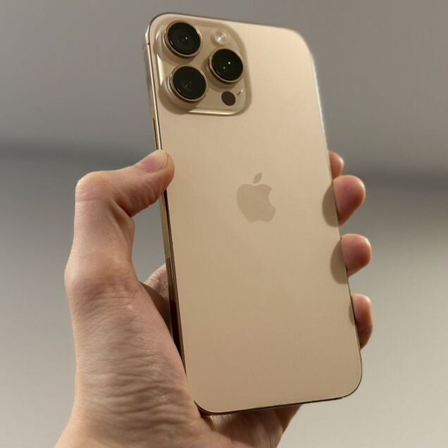iPhone 16 Pro Max, 256 ГБ, SIM + eSIM
