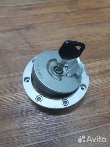 Крышка бака +1ключ Honda XL 700 transalp