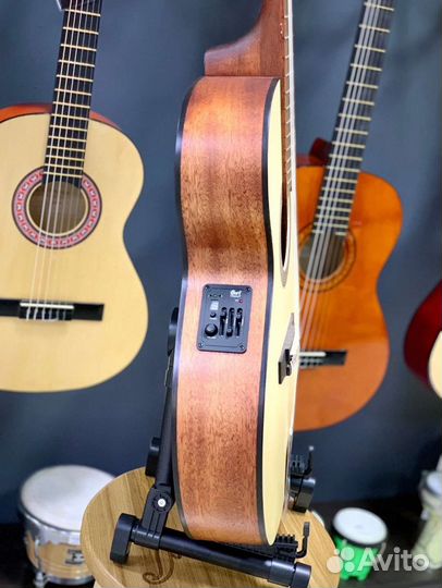 Гитара классическая электро новая Cort