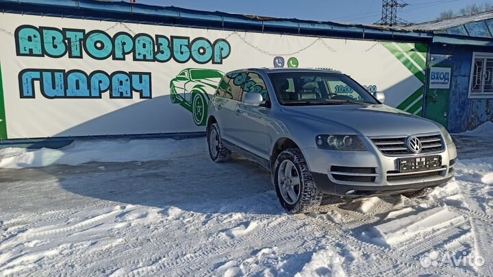 Рычаг стояночного тормоза Volkswagen Touareg 7L072