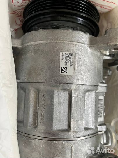 Компрессор кондиционера Cadillac Escalade Tahoe