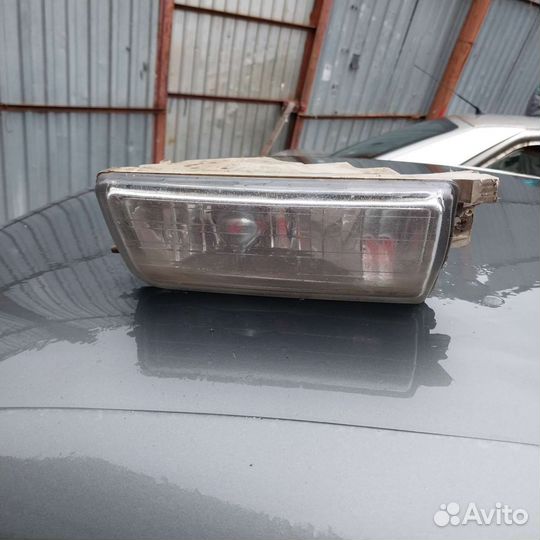 Противотуманная фара mitsubishi sigma