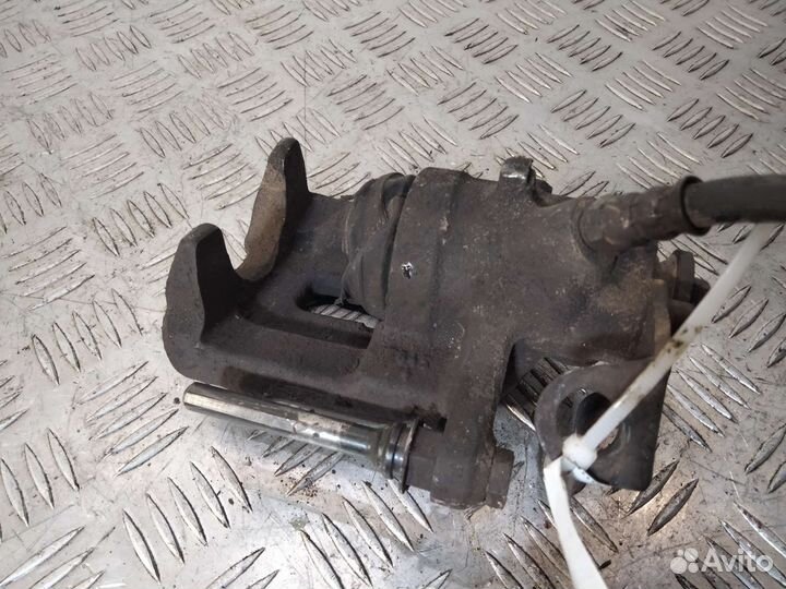 Суппорт задний правый Фольксваген Т4