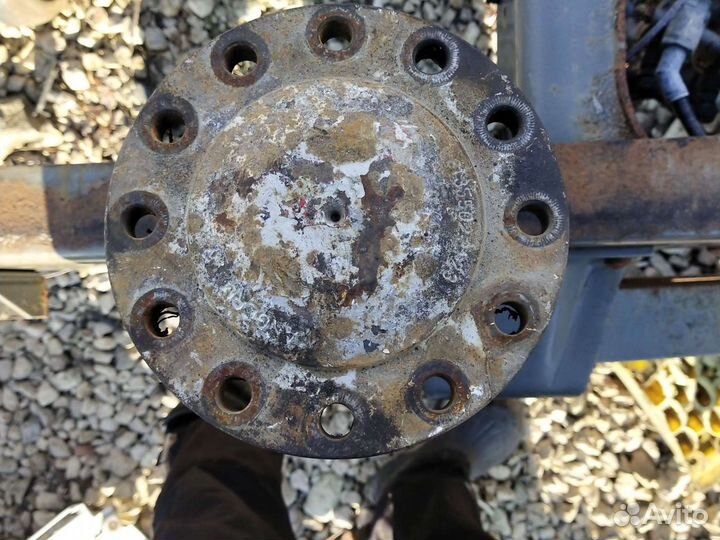 Полуось Ман F2000 левая