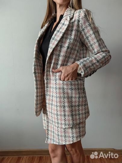 Костюм женский твидовый