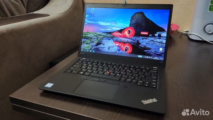 Lenovo thinkpad x390 Intel Core I5-8265U 8/256