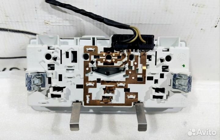 Плафон салонный Cruze 2009-2016 центральный