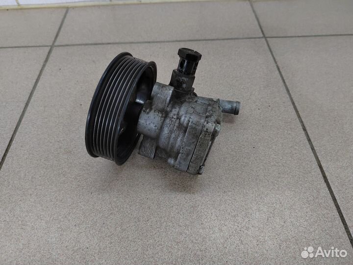 Насос гур оригинал Hyundai H-1 2,5CRDi