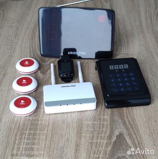 Кнопка вызова персонала, часы, табло, пуль, репите