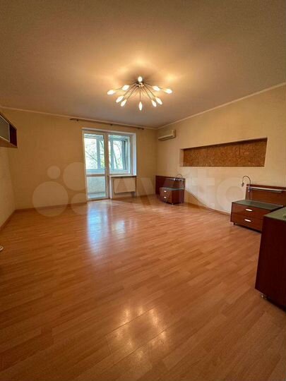 2-к. квартира, 110 м², 2/9 эт.