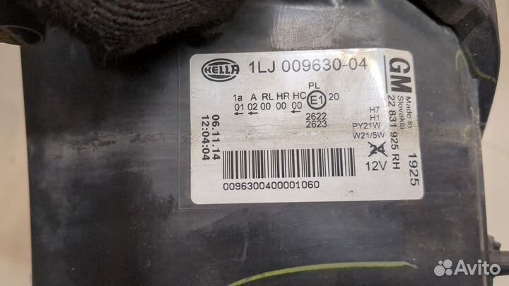 Фара (передняя) правая Opel Insignia, 2011