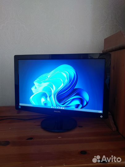 Монитор Philips 226v3l