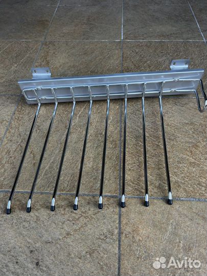 Выдвижная вешалка для брюк