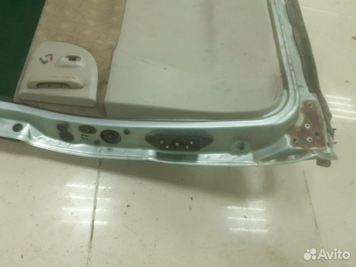 Дверь задняя правая Nissan Liberty PM12 1998