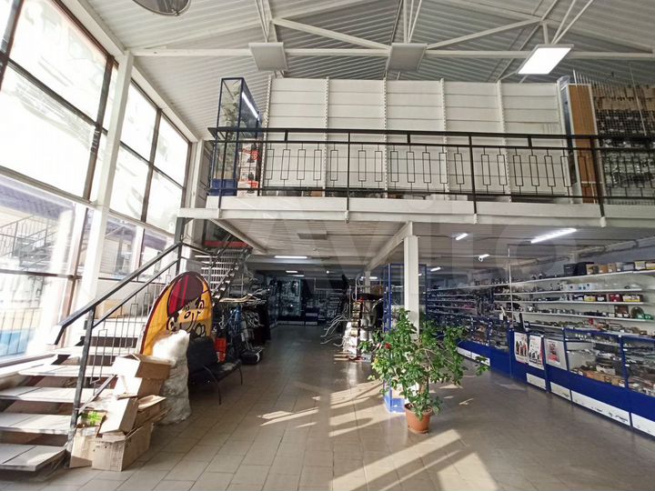 Помещение свободного назначения на магистрали 240м