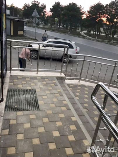 Перила, поручни, ограждения из нержавеющей стали