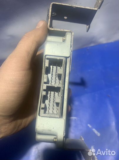 Блок управления АКПП nissan presage thu31