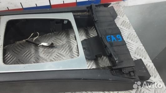 Подлокотник центральный mercedes benz C-class W204