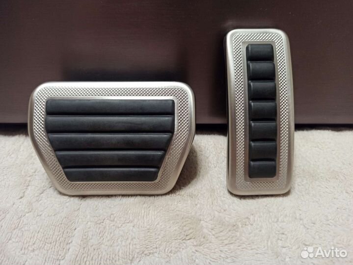 Накладки на педали