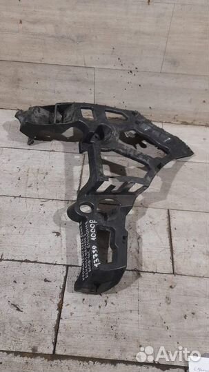 Кронштейн бампера задний правый Renault Megane 3 С