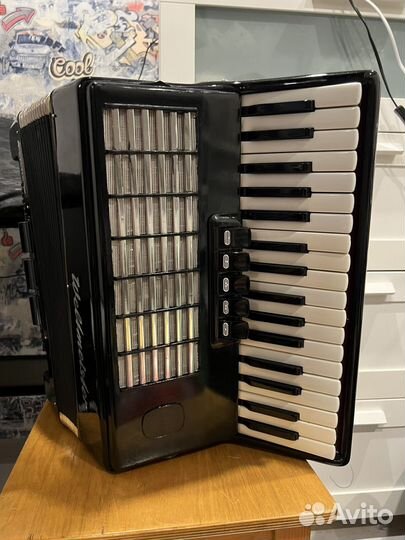 Аккордеон Weltmeister Stella 3/4