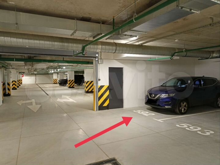 Машиноместо, 14 м²