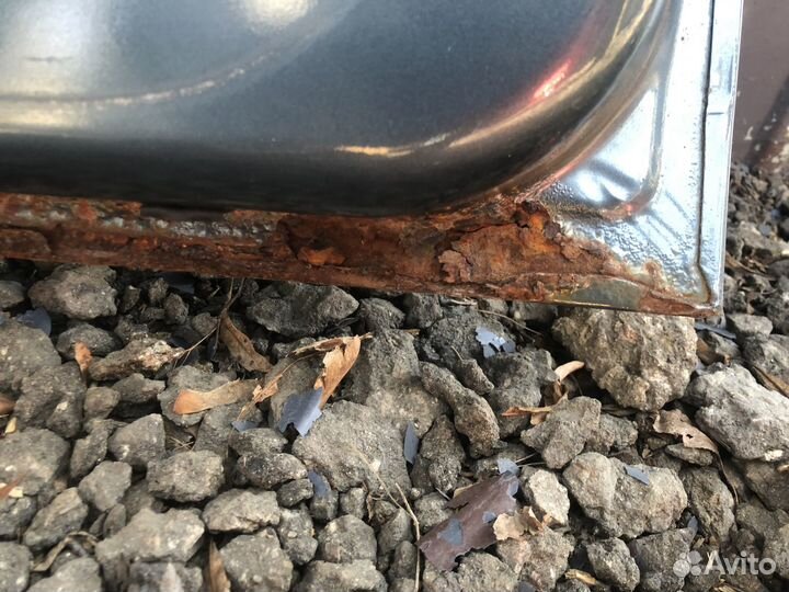 Крышка багажника Cadillac Escalade III 06-14