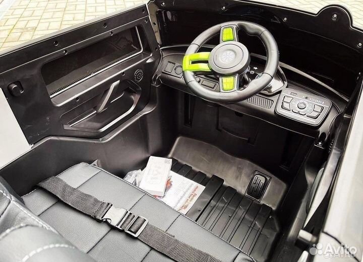 Детский двухместный электромобиль джип