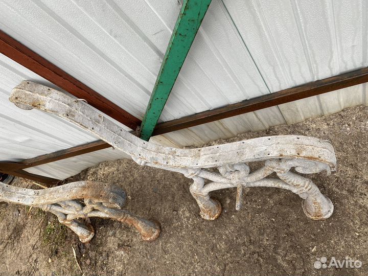 Лавочка чугунная советская