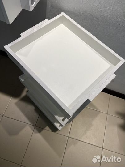 Тележка косметологическая