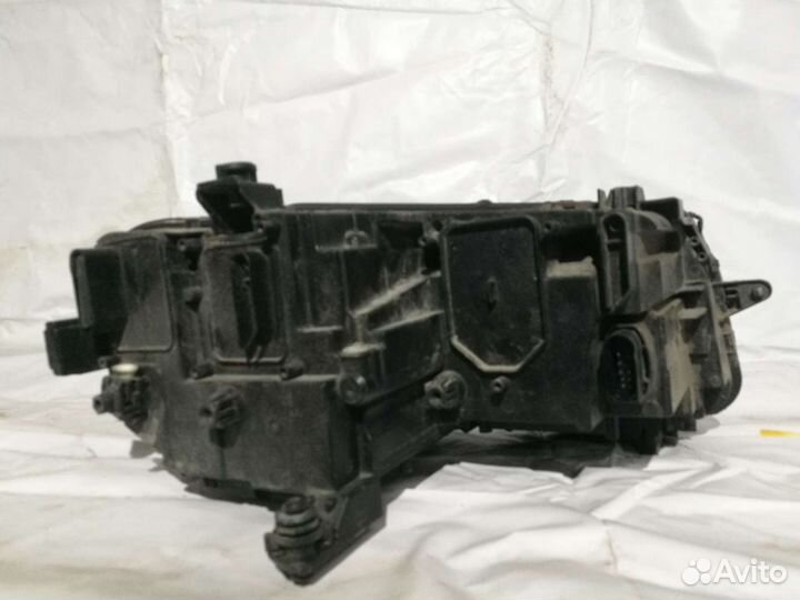 Фара VW Tiguan 2