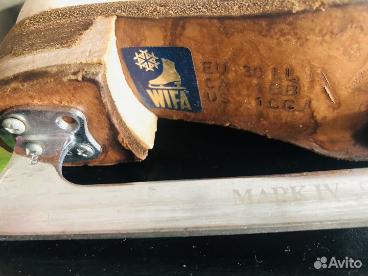 Коньки профессиональные для фигурного катания