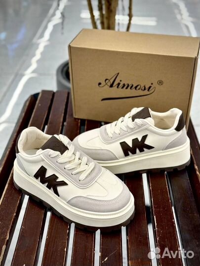 Женские Кроссовки