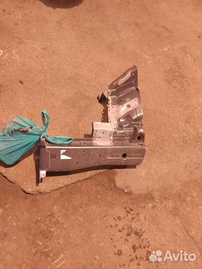 Лонжерон передний правый Hyundai Santa fe dm