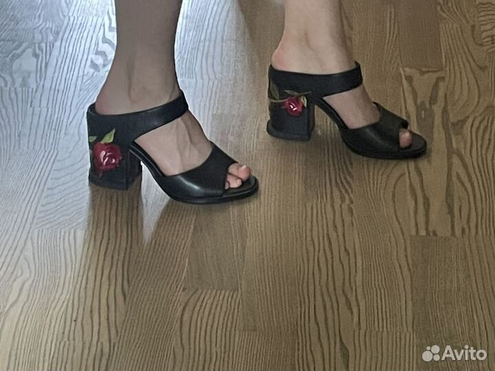 Мюли на устойчивом каблуке