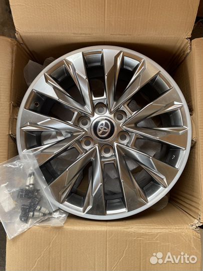 Диски на Toyota Land Cruiser 300 Оригинал