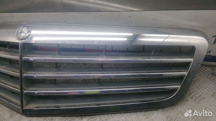 Решетка радиатора mercedes benz C-class W204 2007